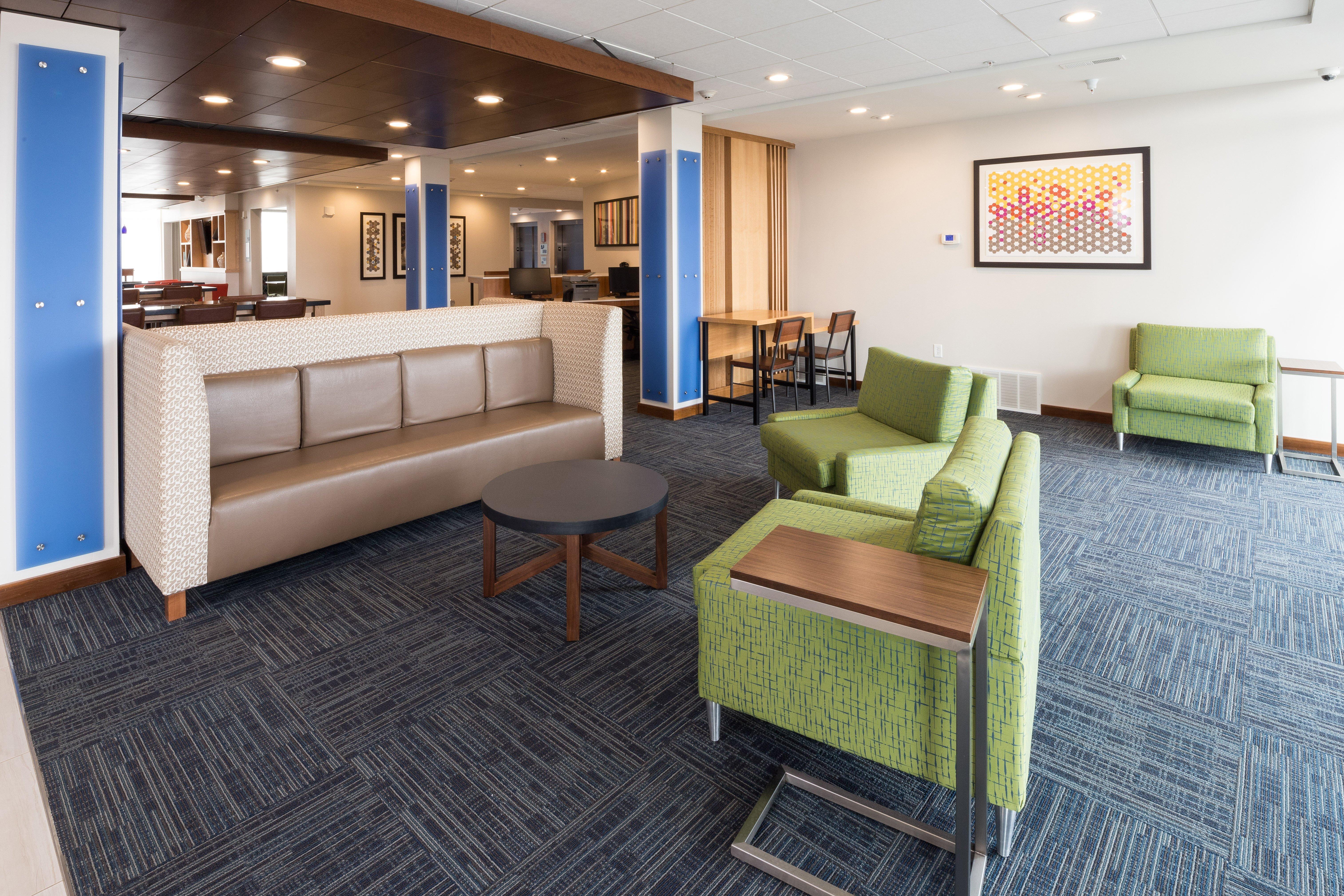 Holiday Inn Express & Suites - Auburn By Ihg Esterno foto